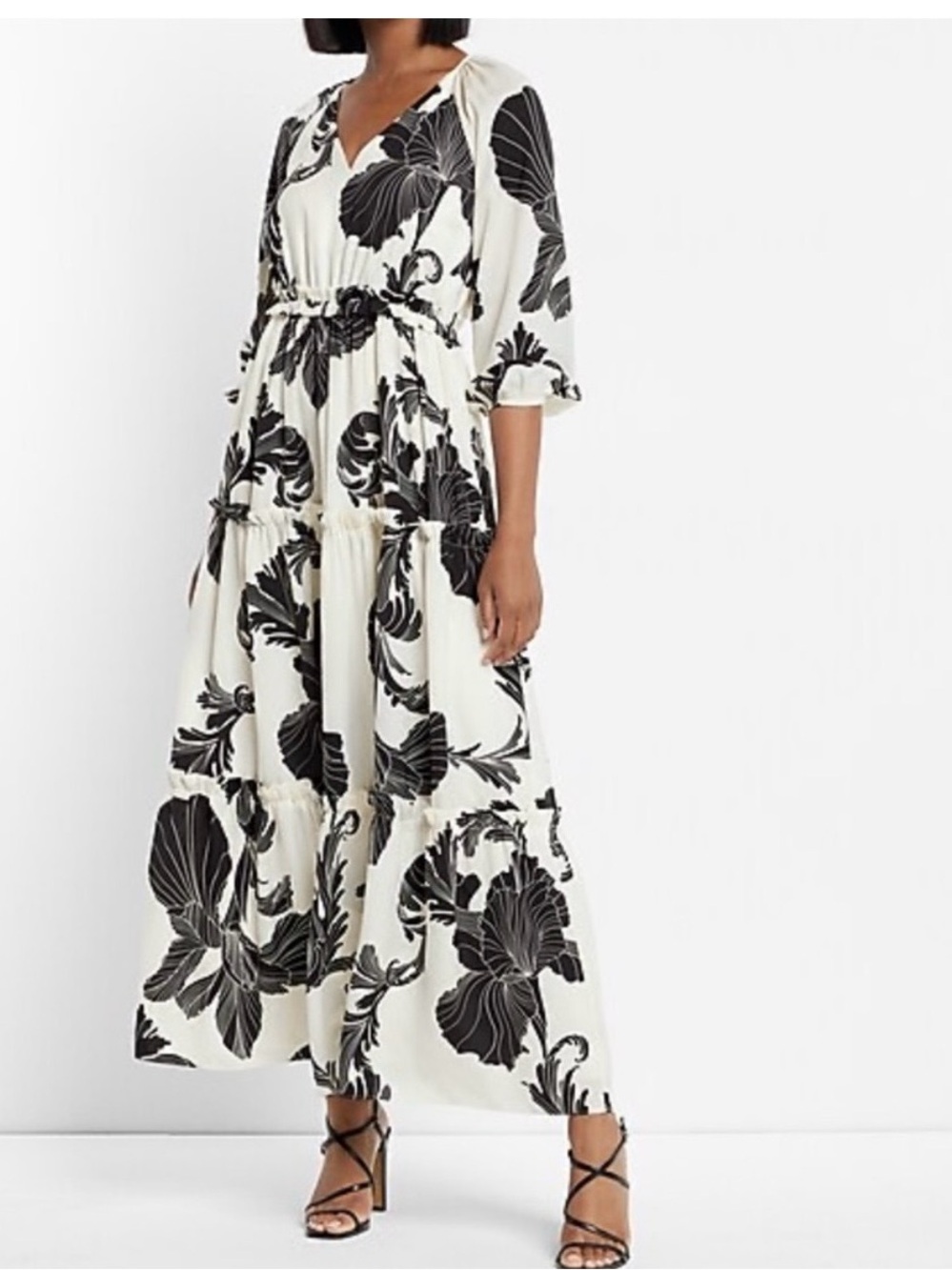 Express Black and White Floral V-Neck Long Sleeve Tiered Ruffle Maxi Dress - xl